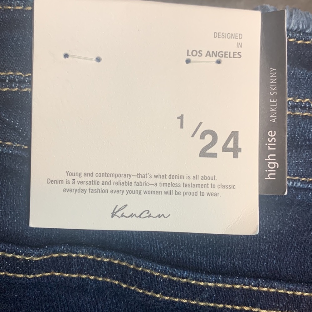 Dark Wash High-Rise Skinny Jeans - Blue - Picture 6 of 8